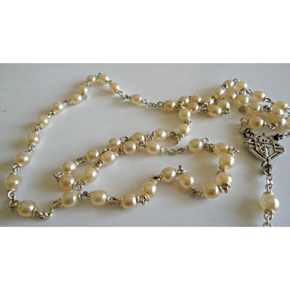 Vintage Rosary Faux Pearl  Beads Metal Cross Crucifix Italy - Picture 5 of 5